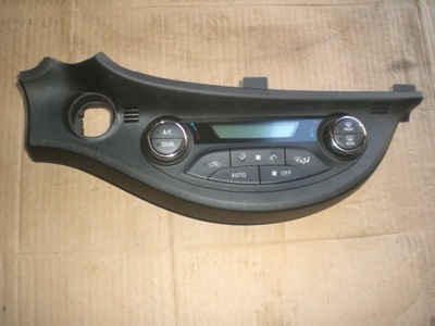 Панель кондиціонера рамка toyota yaris iii lift фото №1