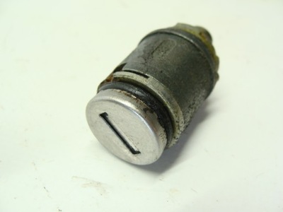 Opel corsa combo c вкладиш замка двері лівий перед фото №1