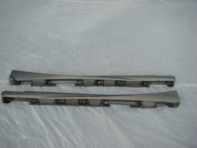 Lexus is hybrid 13 - молдинг поріг права поріг фото №1