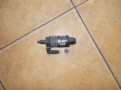 Audi 80 100 помпа распылителя 4a095565 / фото №1