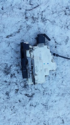 Altea 14r fl замок дверь задняя левый 6 pin 5p0839011b фото №1