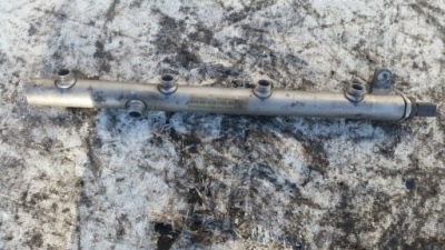 Молдинг впрыскная mercedes w221 4.2biturbo 62907014 фото №1