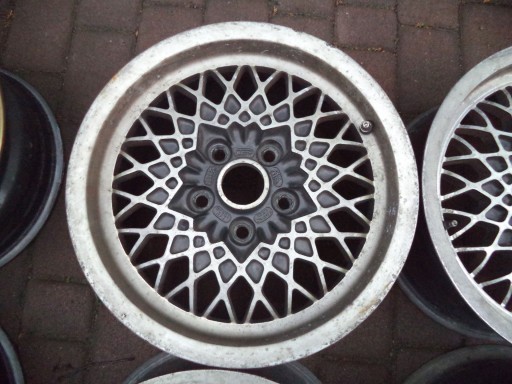 Легкосплавные диски Mercedes W201 W124 15
