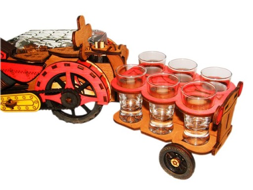 КАРАФКА MOTOR с бокалами — подарок для алкоголя