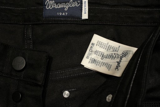 WRANGLER BOYTON с черными наконечниками W32 L34, черные трубки