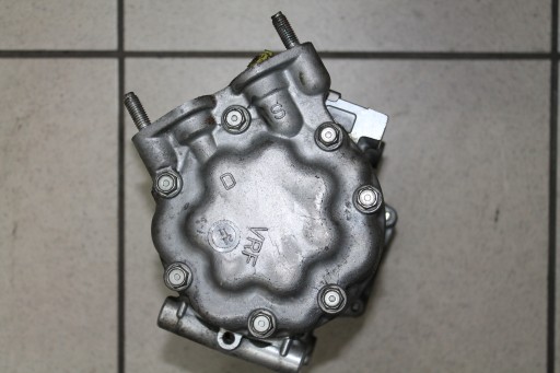 КОМПРЕССОР КОНДИЦИОНЕРА VOLVO V60S60V70S80 31348213