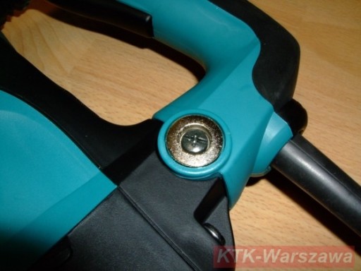 Ударная дрель Makita HR2811FT SDS + AVT