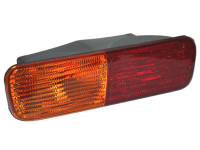 LAND ROVER DISCOVERY 2 LAMPA TYLNA W ZDERZAK LEWA