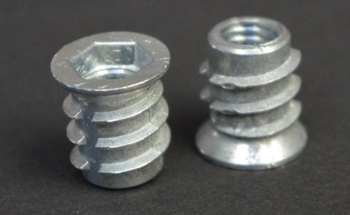 Mufa wkręcana z kołnierzem M6x10x13 mm, 100 szt.