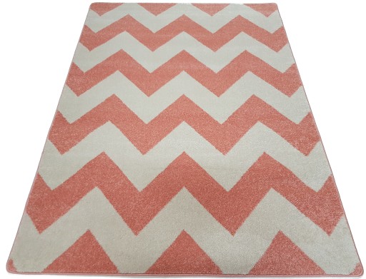 Dywan w ZYGZAK CHEVRON różowy 80x150 róż pudrowy