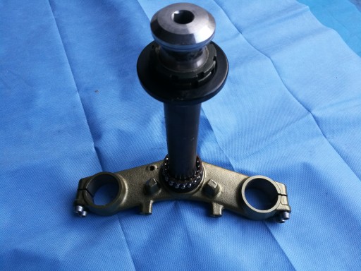 KAWASAKI ER-6N półka dolna ze sztycą