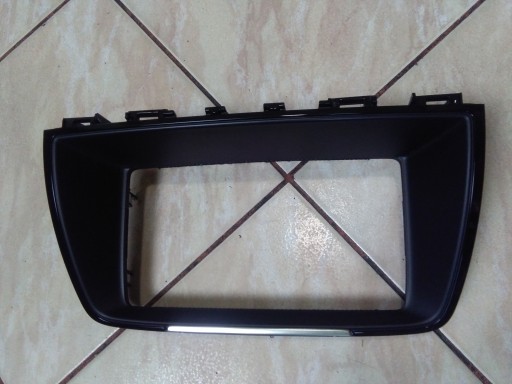 RAMKA MONITORA NAWIGACJI MAZDA 6 III GJ GHR1-55231