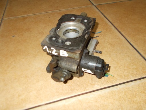 Corsa b 1.2 дросель krokowiec1 - фото