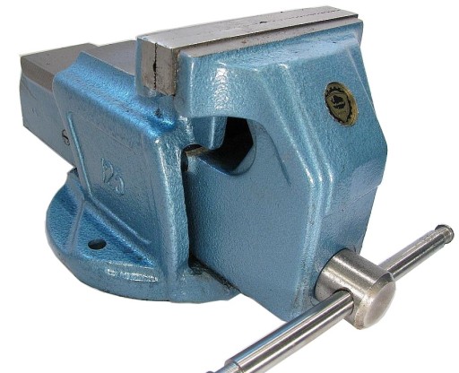 ТВЕРДІ СЛЮСАРНІ ЛЕЩАТА 1250-150 BISON BIAL