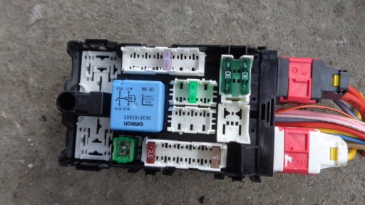 Module fusibles DS4 C4 B7 II 308 9665492680