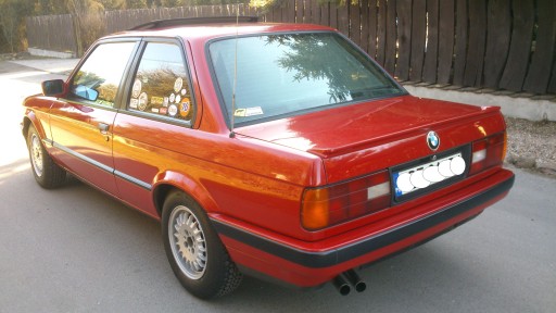 A36661 - BMW E30 СЕДАН КУПЕ ЗАДНЕЕ ОКНО