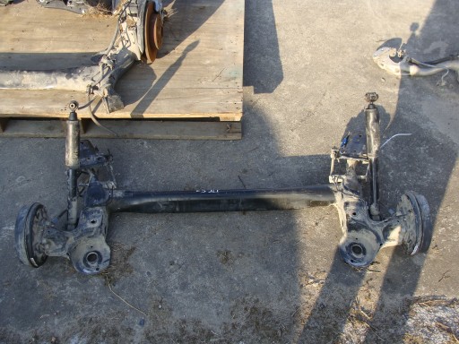 Задній промінь повна вісь citroen c3 iii