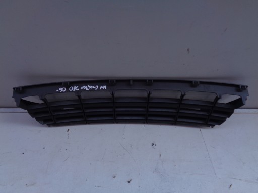 grid of a bumper front VW CRAFTER 2E0 06