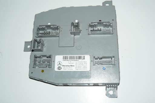 A2059006822 - MERCEDES W205 сам центр комфорта 2059006822