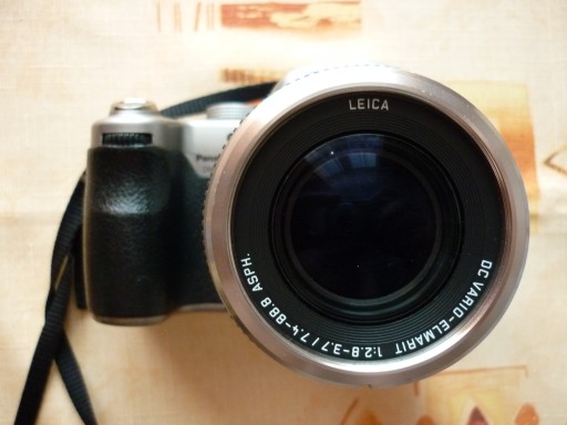 Zdjęcie oferty: Panasonic Lumix DMC-FZ30 w b. dobrym stanie