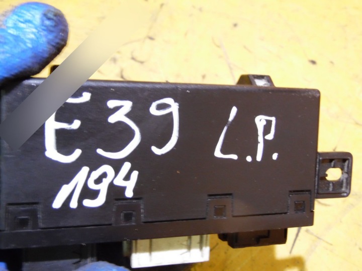 MODULE CONFORT PORTES GAUCHE AVANT BMW E39 8377592
