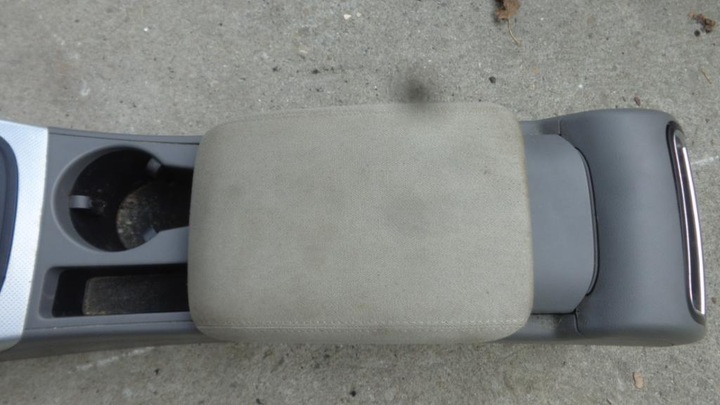 ARMREST AUDI A4 B8 2008-2011 GORLICE photo 3 - milautoparts-fr.ukrlive.com