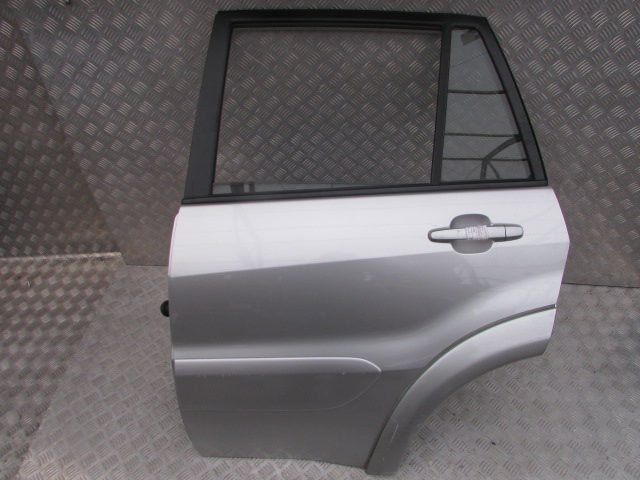 DOOR LT LEFT REAR 1D4 TOYOTA RAV4 FACELIFT 03R photo 1 - milautoparts-fr.ukrlive.com