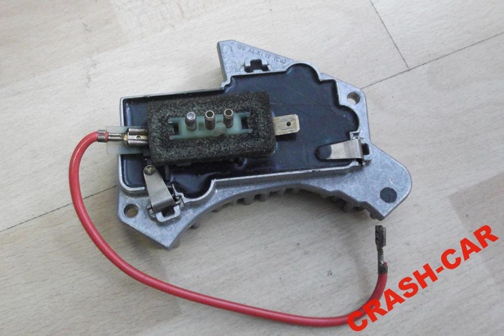 MERCEDES CONTROLLER AIR BLOWERS RESISTOR A2108206210 photo 2 - milautoparts-fr.ukrlive.com