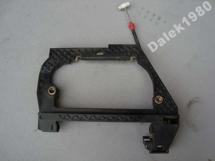 BMW 5 E39 FRAME MOUNTING SHELF HANDLES RIGHT REAR photo 1 - milautoparts-fr.ukrlive.com