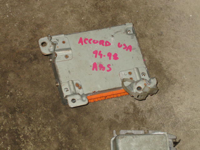 ACCORD V USA 94-98 MODULE CONTROL UNIT ABS 39790SV4A02 photo 1 - milautoparts-fr.ukrlive.com