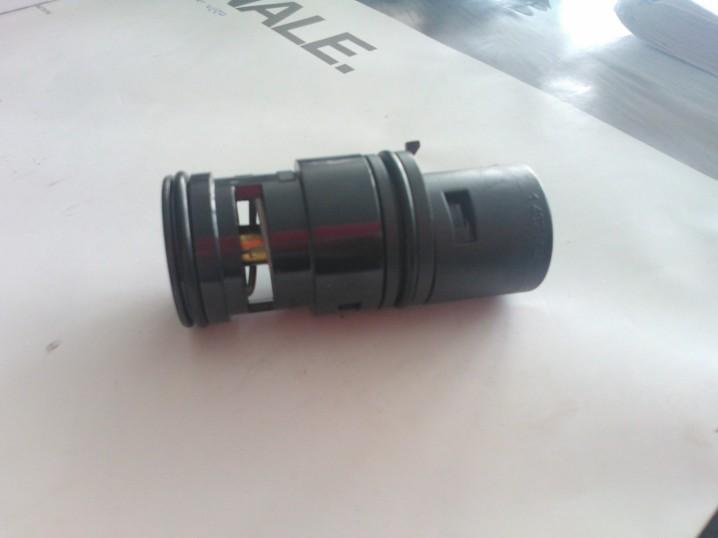 BMW E46 X3 E83 X5 E53 Z4 THERMOSTAT RADIATEUR HUILES photo 1 - milautoparts-fr.ukrlive.com