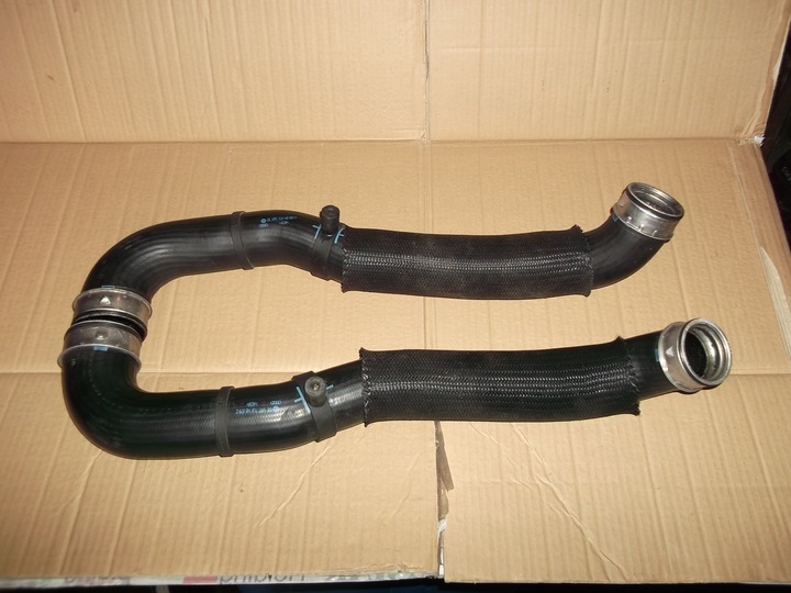 TUBE JUNCTION PIPE RADIATOR VW TOUAREG 5.0TDI 7L6145979C photo 1 - milautoparts-fr.ukrlive.com