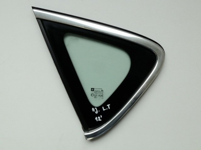 GLASS VENT WINDOW LEFT REAR OPEL ASTRA J IV HATCHBACK 2012 photo 1 - milautoparts-fr.ukrlive.com