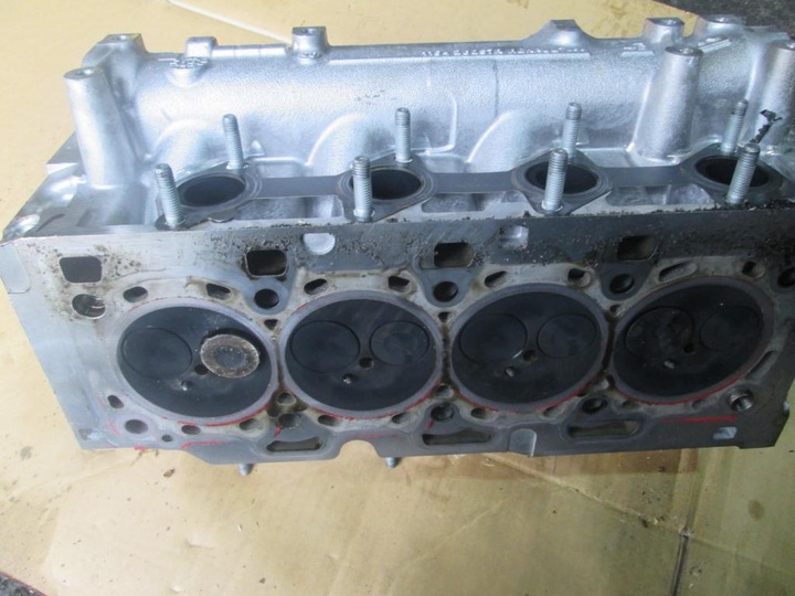 CYLINDER HEAD RENAULT CAPTUR 1.5DCI 110428257R photo 2 - milautoparts-fr.ukrlive.com