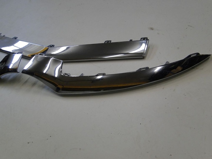 MERCEDES E CLASS 207 AMG FACING, PANEL CHROME RIGHT LEFT photo 5 - milautoparts-fr.ukrlive.com