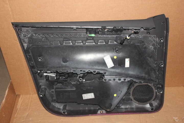 COLLECTEUR PORTES AVANT DROIT VW NOUVEAU POLO 2G4867012