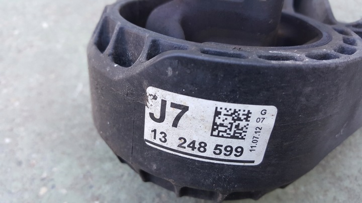 OPEL ASTRA IV J SUPPORT DE MOTEUR BOÎTES 13248599 photo 2 - milautoparts-fr.ukrlive.com