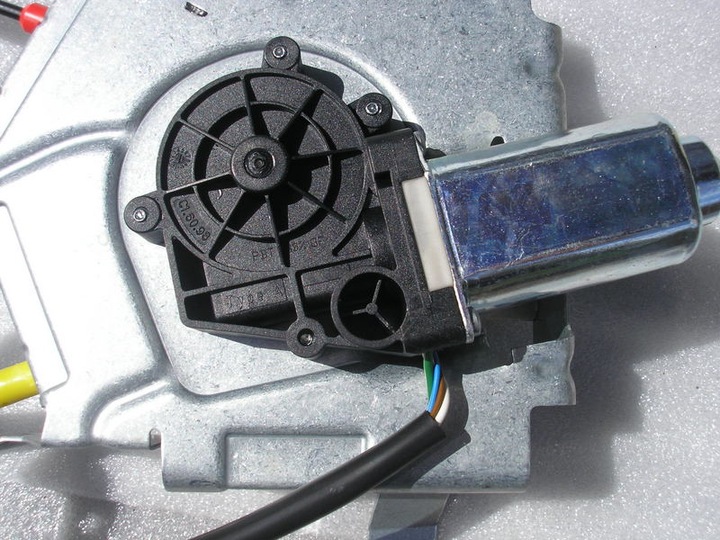 NEW CONDITION ORIGINAL LIFT DEVICE ELEKTRY KOL. D BMW SERIES 5 F11 photo 6 - milautoparts-fr.ukrlive.com