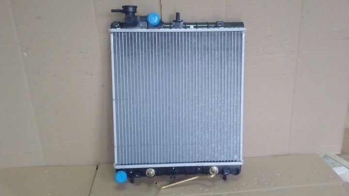 ÉTAT NOUVEAU RADIATEUR HYUNDAI ATOS 1.0I BOÎTE DE VITESSES AUTOMATIQUE 1998- photo 1 - milautoparts-fr.ukrlive.com