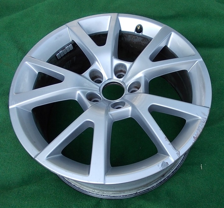 DISQUE ALUMINIUM AUDI AVEC 7.5