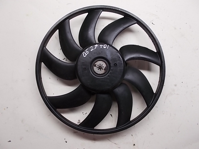 AUDI Q5 2.7 TDI A4 B8 VENTILATEUR DE RADUATEUR photo 1 - milautoparts-fr.ukrlive.com