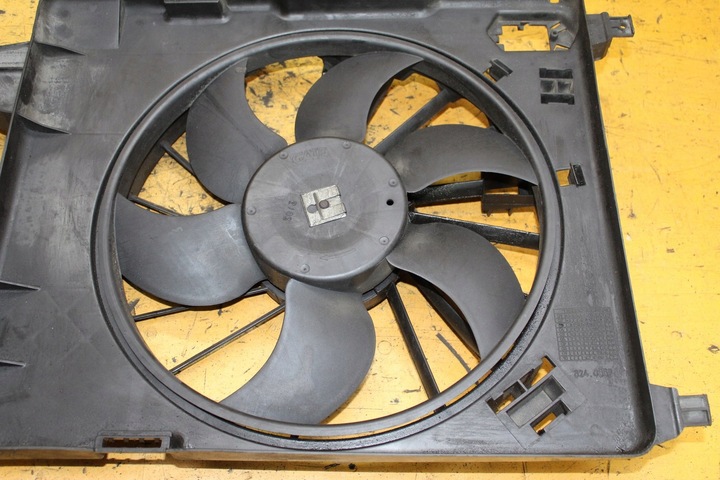 VENTILATEUR DE RADUATEUR MEGANE II 1.9 DCI 8200151464B photo 2 - milautoparts-fr.ukrlive.com