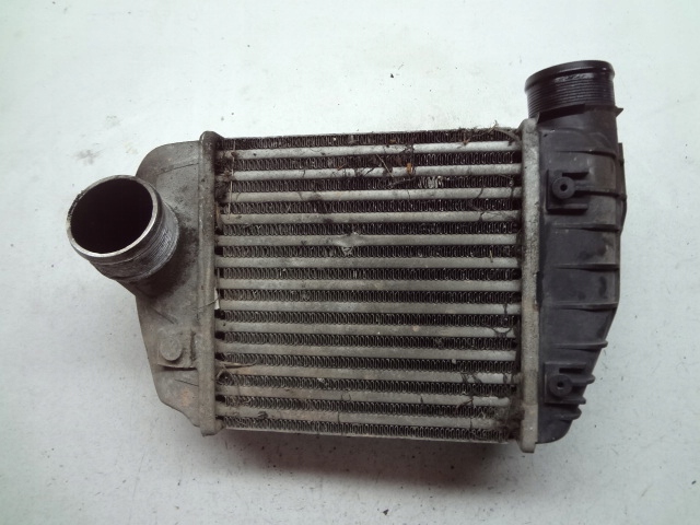 AUDI A6 C6 04-11R 2.0 TDI RADIATOR INTERCOOLER photo 2 - milautoparts-fr.ukrlive.com