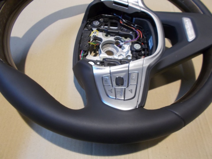 BMW 7 G11 G12 INDIVIDUAL VOLANT 6883683