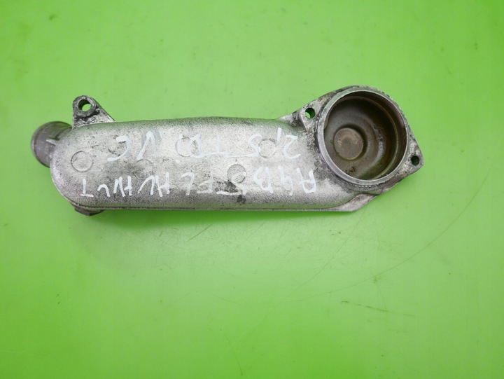 CORPS DE THERMOSTAT 059121121A AUDI A4 B5 2.5 TDI photo 6 - milautoparts-fr.ukrlive.com