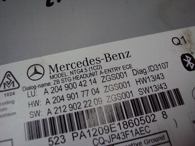 NAVIGATION LECTEUR DE CARTE MERCEDES GLK X204 A2049004214