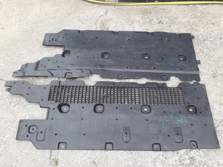 PROTECTION CHASSIS RENAULT SCENIC IV COURT photo 1 - milautoparts-fr.ukrlive.com