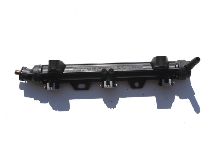 Топливная рампа vwag 1. 2/ 1.2 12v 03e133320a оригинал., Цена