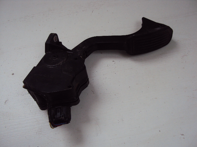 Педаль газа toyota rav4 2013-, Цена