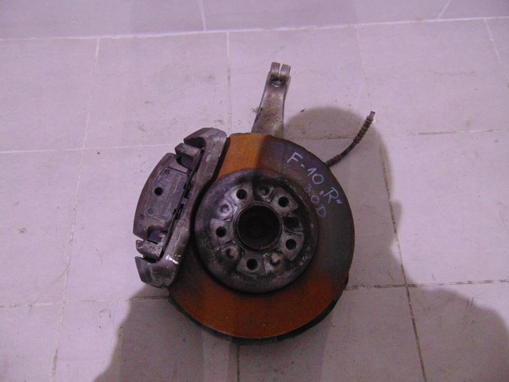 Цапфа правая bmw 5 f10 f-10 3. 0d, Цена